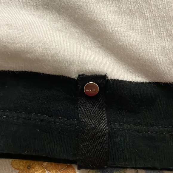 Top - Picture 4 of 6